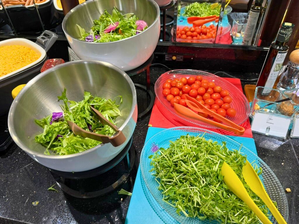 名古屋マリオットアソシアホテル エリートラウンジ朝食のサラダバー