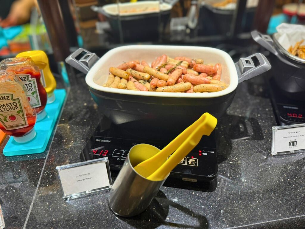 名古屋マリオットアソシア|エリートラウンジのカクテルタイムの温製料理(ソーセージ)