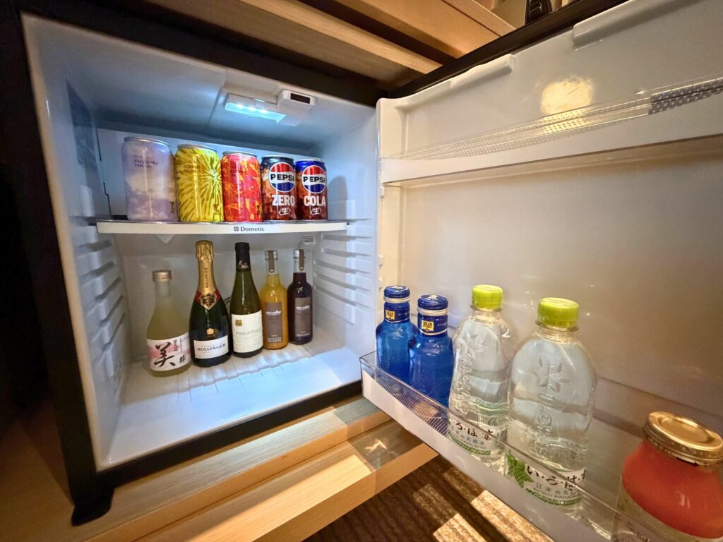 名古屋マリオットアソシアホテル 那古野スイートの冷蔵庫内ドリンク
