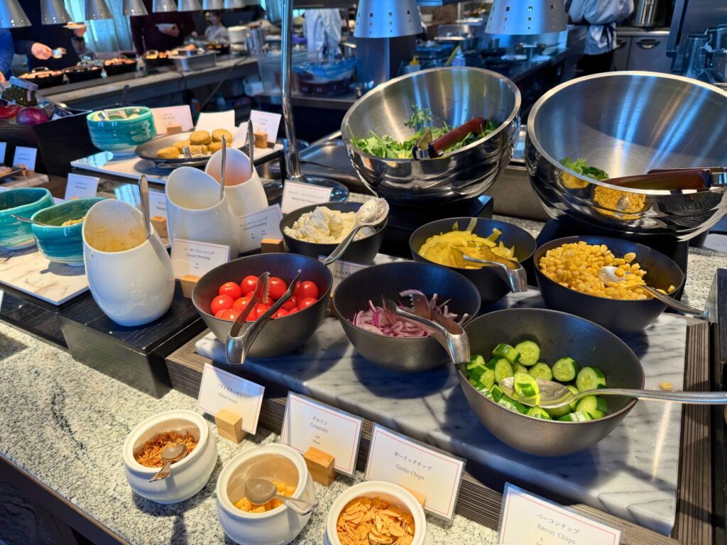 セントレジス大阪の朝食ビュッフェ サラダコーナー