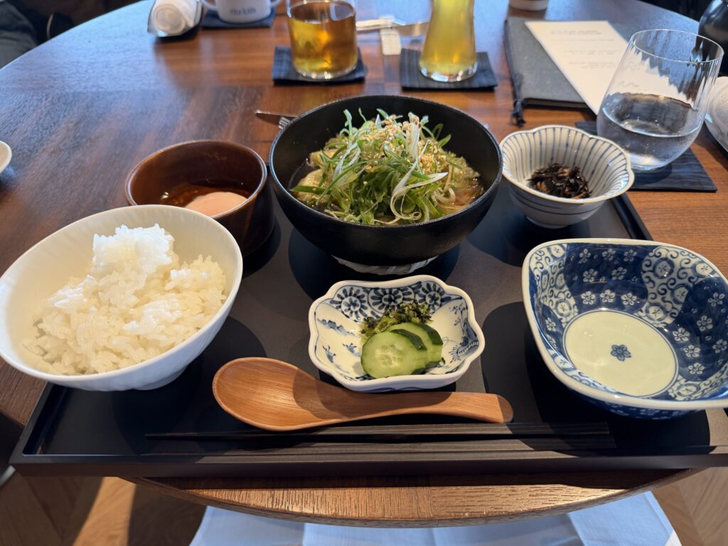 リッツ・カールトン福岡 クラブラウンジのもつ鍋