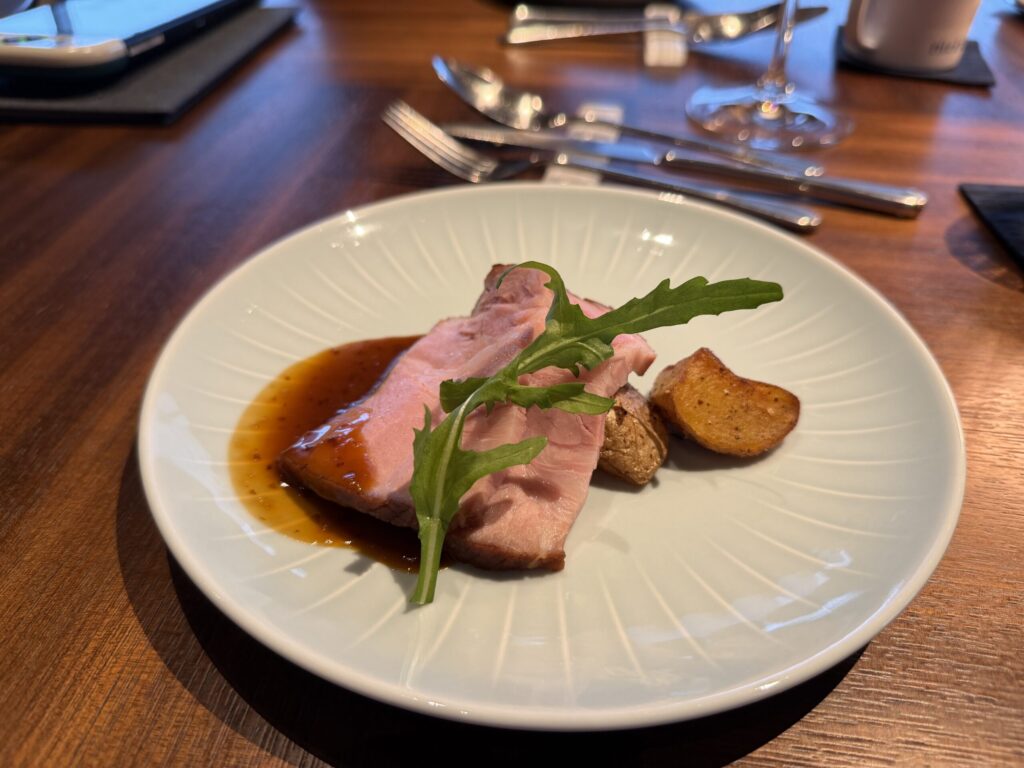 リッツ・カールトン福岡 クラブラウンジのローストポークプレート